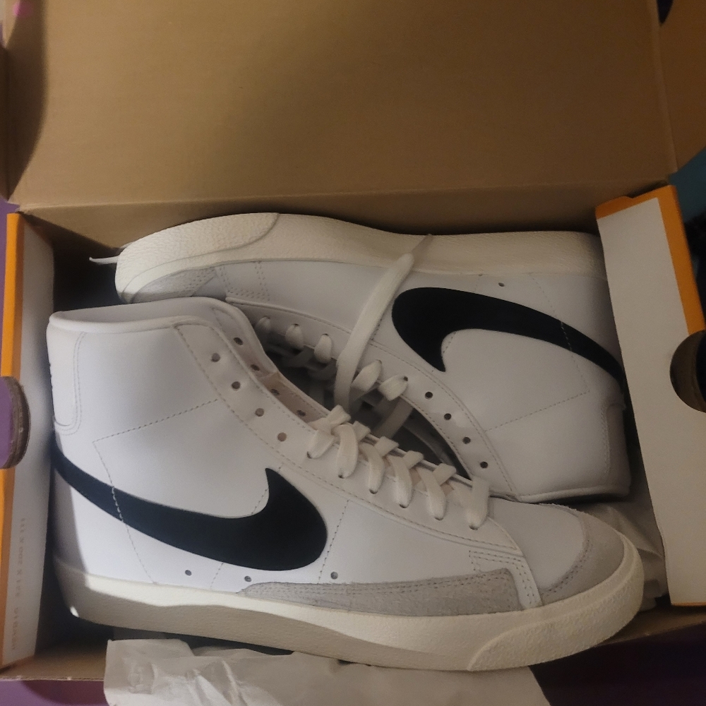 Nike blazer mid 77 womens 10 men's 8.5